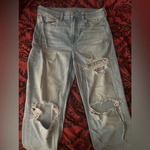 American Eagle women’s size 10 mom jeans.